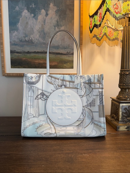 Tory Burch Handbags - Tory Burch Pool Swan 🦢 Printed Ella Tote with Embossed Logo